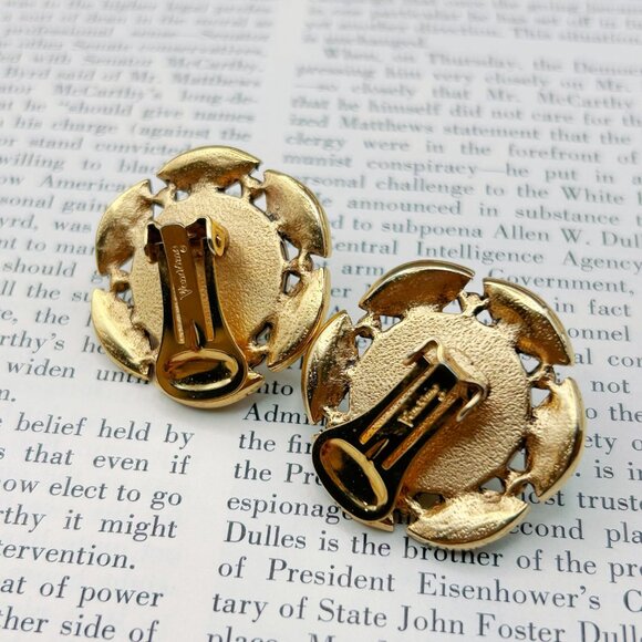 Vintage Vandome Clip-On Earrings | Faux Pearl Gold Tone Signed 1960s Jewelry - Picture 4 of 11